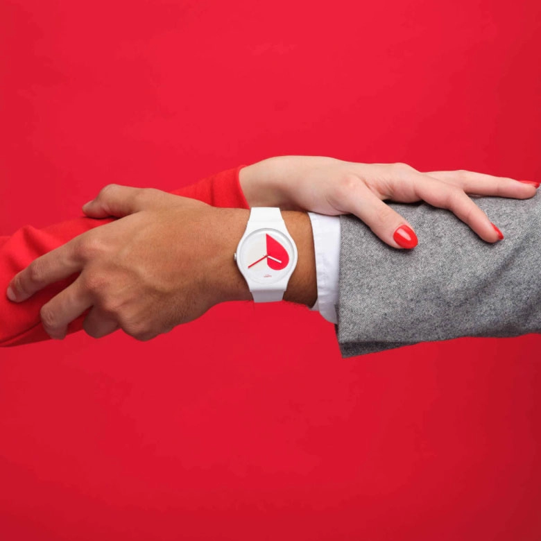 ΡΟΛΟΙ SWATCH  SO29Z113 SWATCH Half <3 Red  Bioceramic Case-White Silicone Strap