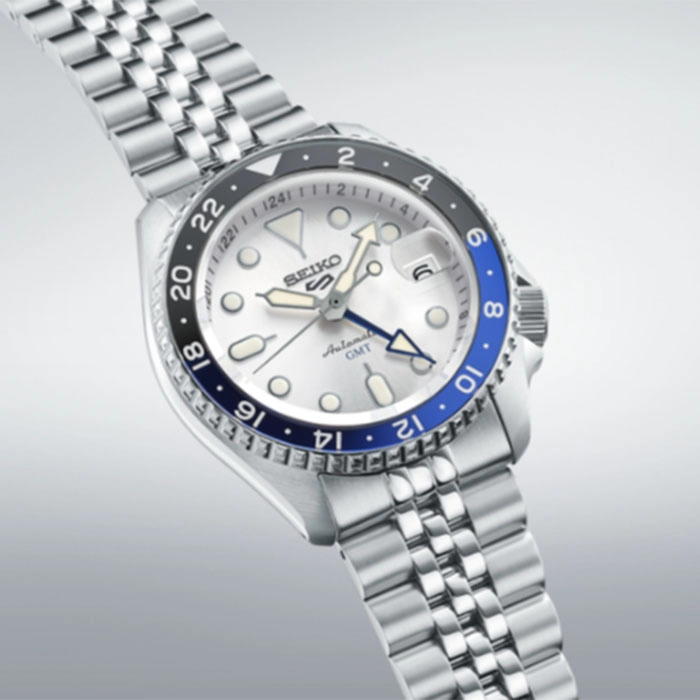 ΡΟΛΟΙ SEIKO SSK033K1 SEIKO 5 Sports GMT Automatic Silver Stainless Steel Bracelet