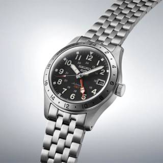 ΡΟΛΟΙ SEIKO SSK023K1 SEIKO 5 Sports Field Deploy Automatic Dual Time GMT Stainless Steel Bracelet