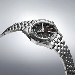 ΡΟΛΟΙ SEIKO SSK023K1 SEIKO 5 Sports Field Deploy Automatic Dual Time GMT Stainless Steel Bracelet